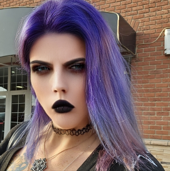 Meet your Posher, Luna - Picture 8 of 8